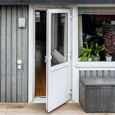 Ecoslim PVC-fönster med tunna profiler från Glasrikets Fönster