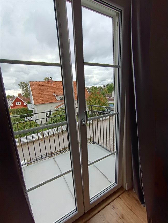 Pardörr med inåtgående funktion