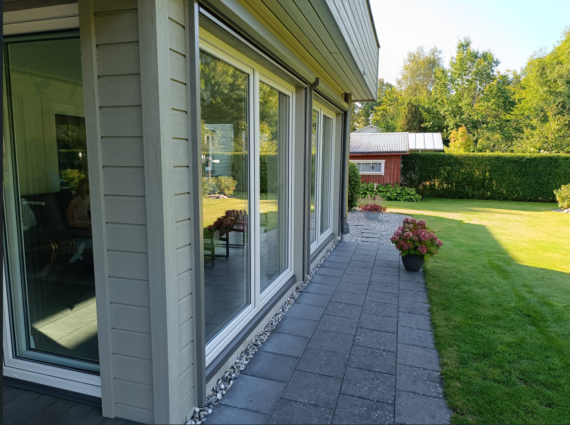 2-delat skjutparti i uPVC med tunna profiler