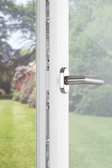 Fönsterdörr med helglasad yta